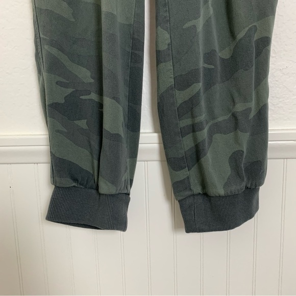 Splendid Boardwalk Green Camo Camouflage Joggers Size Small - Picture 11 of 16